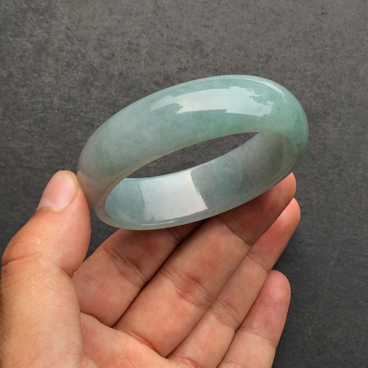 (超值推荐)糯冰种晴水贵妃镯(48.1-56mm)