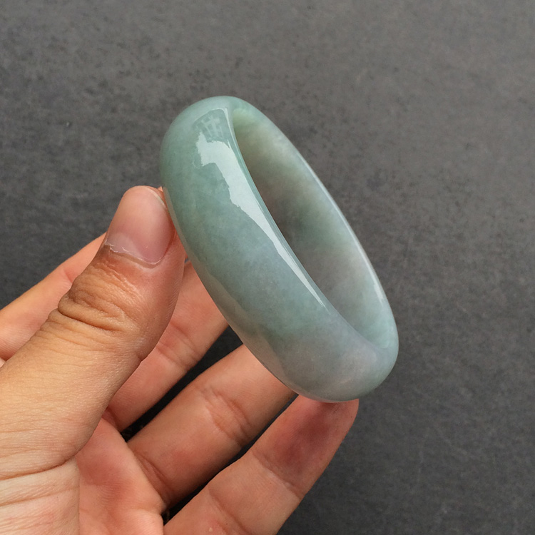 (超值推荐)糯冰种晴水贵妃镯(48.1-56mm)