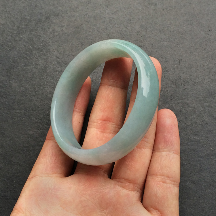 (超值推荐)糯冰种晴水贵妃镯(48.1-56mm)