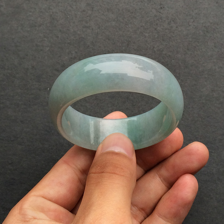 (超值推荐)糯冰种晴水贵妃镯(48.1-56mm)