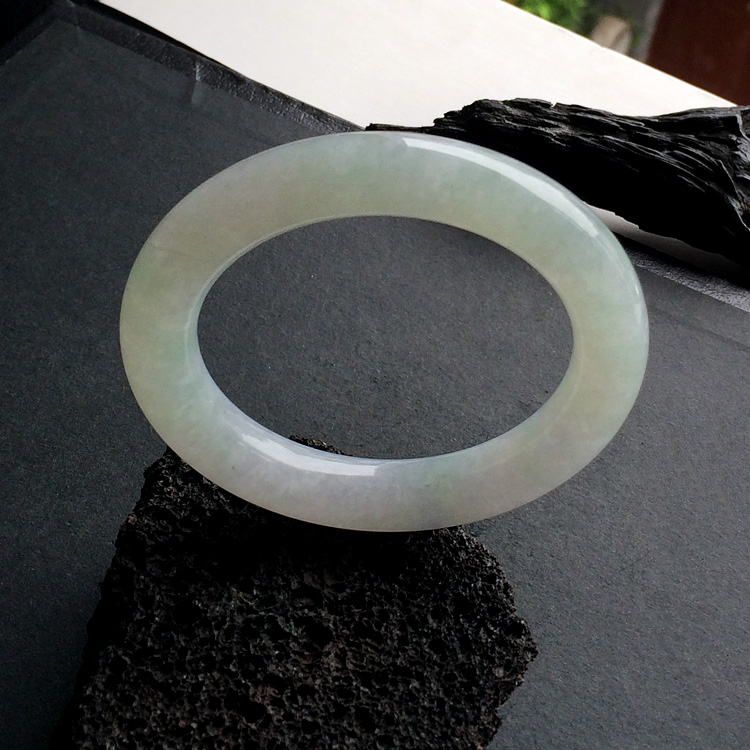 (超值推荐)糯冰种淡晴水带紫罗兰圆条手镯(58.2mm)