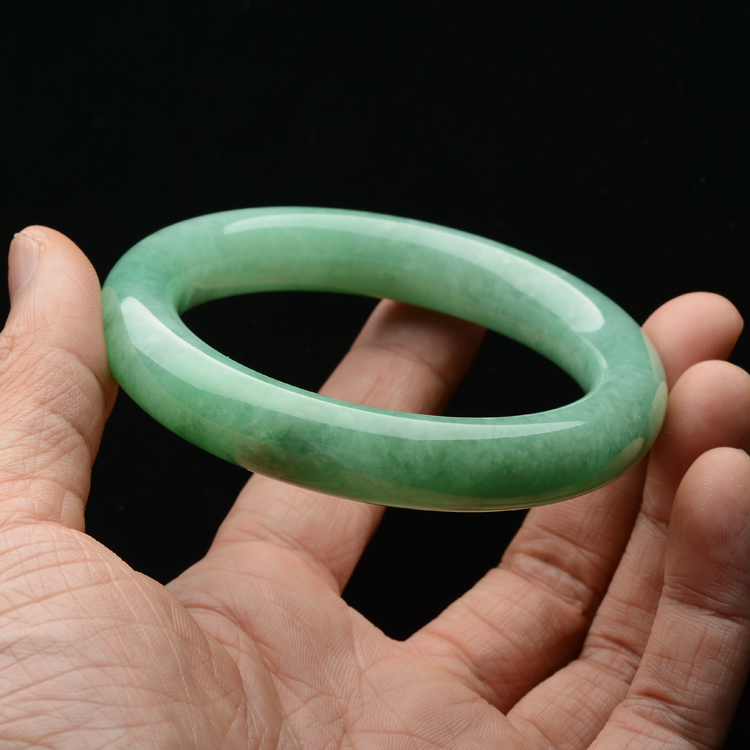 (超值推荐)糯冰种豆色圆条手镯(58mm)