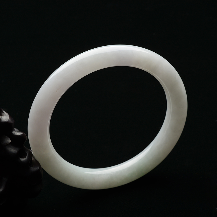 (超值推荐)糯冰种淡晴水圆条手镯(56.8mm)