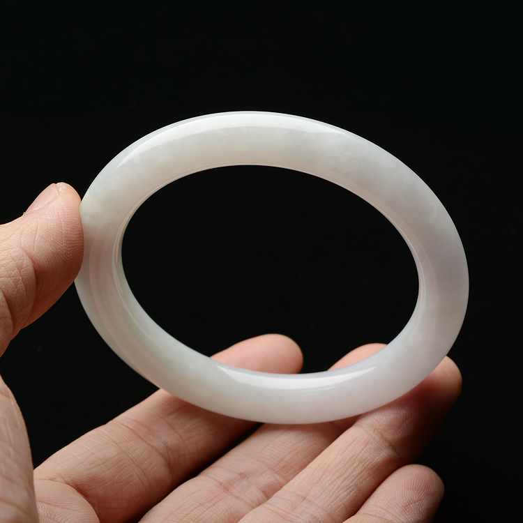 (超值推荐)糯冰种淡晴水圆条手镯(56.8mm)