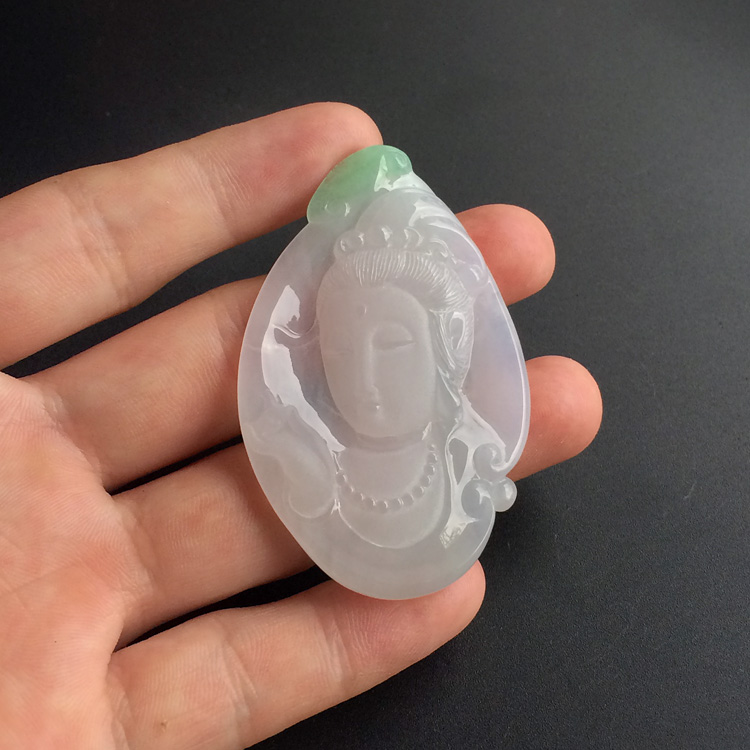 (超值推荐)糯冰种略飘翠观音头挂件