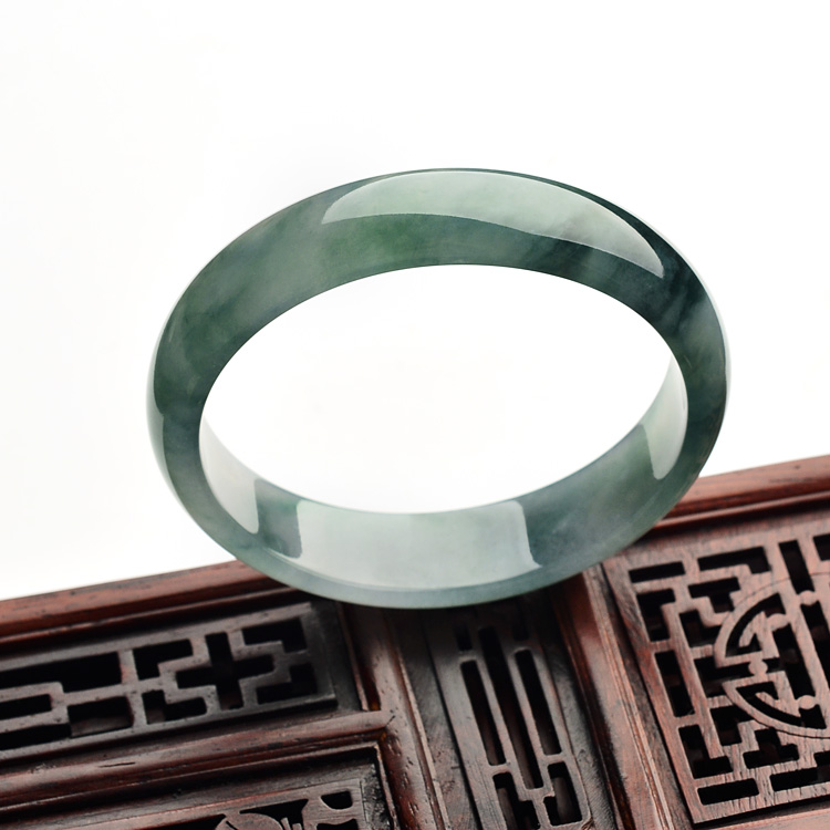 （超值推荐）冰种飘花贵妃镯（48.3-53.7mm）