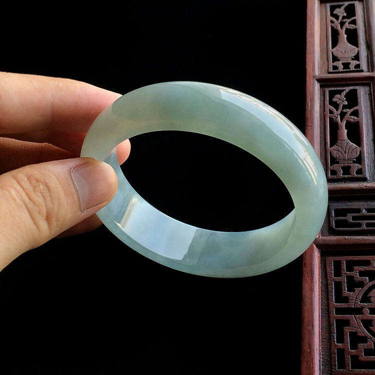 （超值推荐）糯冰种晴水手镯（59.5mm）