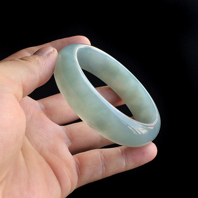 （超值推荐）糯冰种晴水手镯（59.5mm）