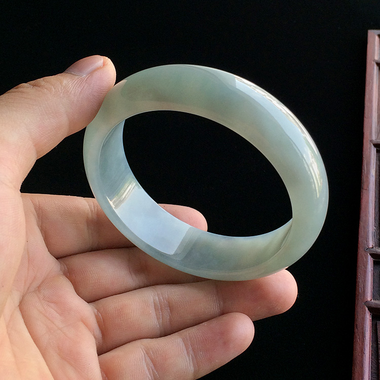（超值推荐）糯冰种晴水手镯（59.5mm）