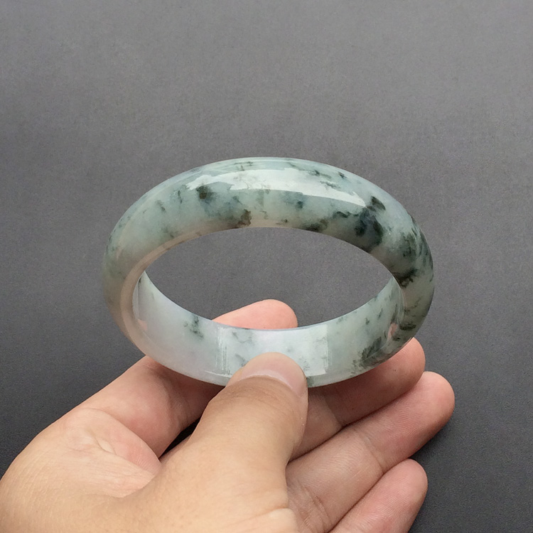 （超值推荐）糯冰种飘花手镯（58.3mm）
