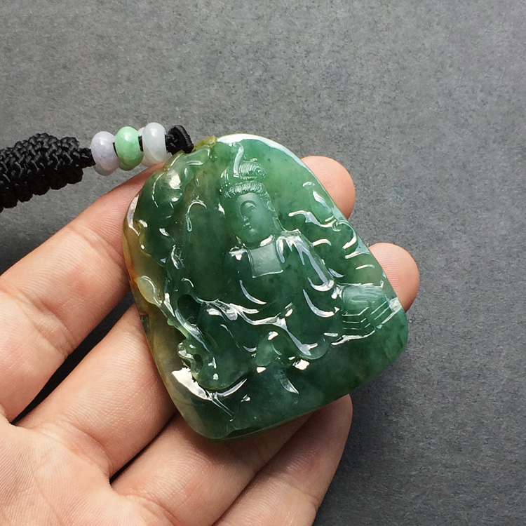 糯冰种飘花带褐黄翡观音