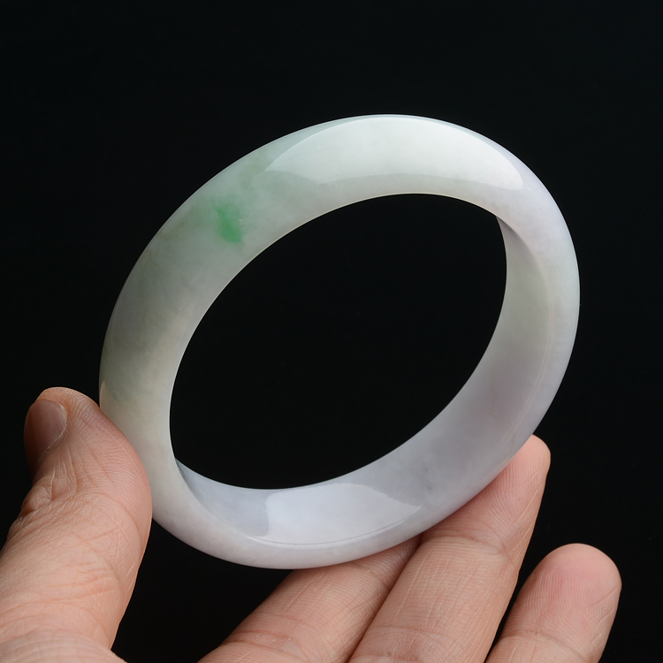 (超值推荐)糯冰种春带彩手镯(56.8mm)