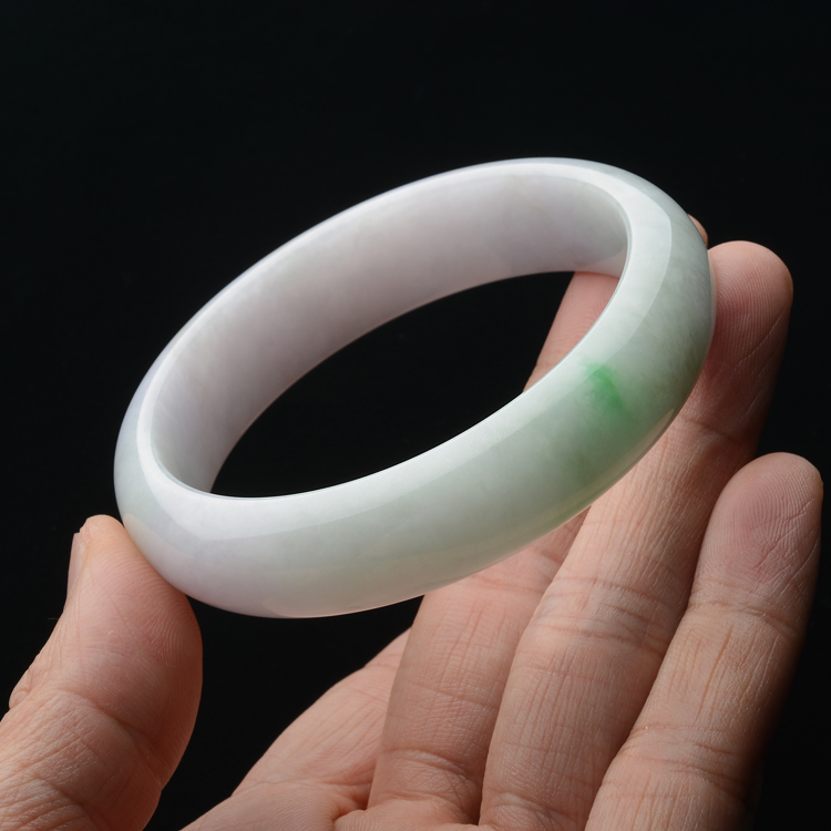 (超值推荐)糯冰种春带彩手镯(56.8mm)