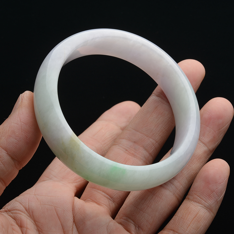 (超值推荐)糯冰种春带彩手镯(56.8mm)