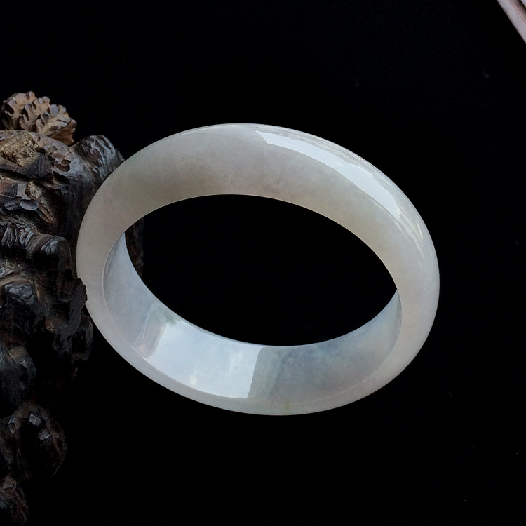 糯冰种淡晴水手镯(57.8mm)