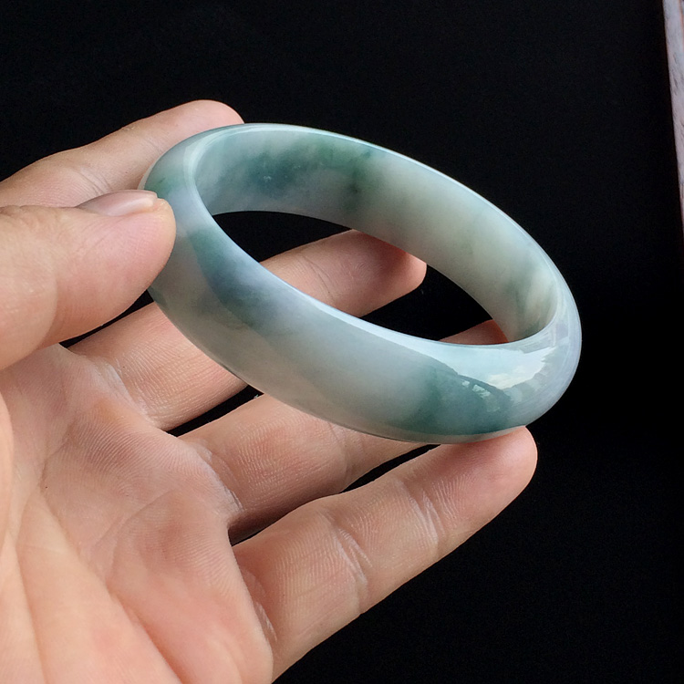 (超值推荐)糯冰种飘花手镯(58.7mm)