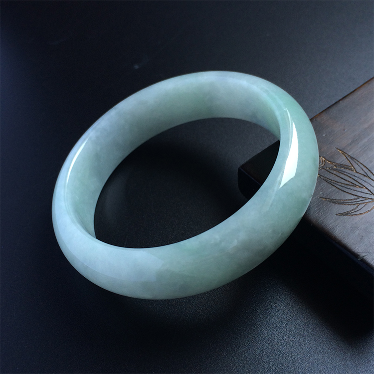 （超值推荐）糯冰种晴水手镯（59mm）