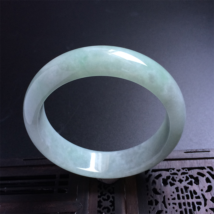 （超值推荐）糯冰种晴水手镯（59mm）