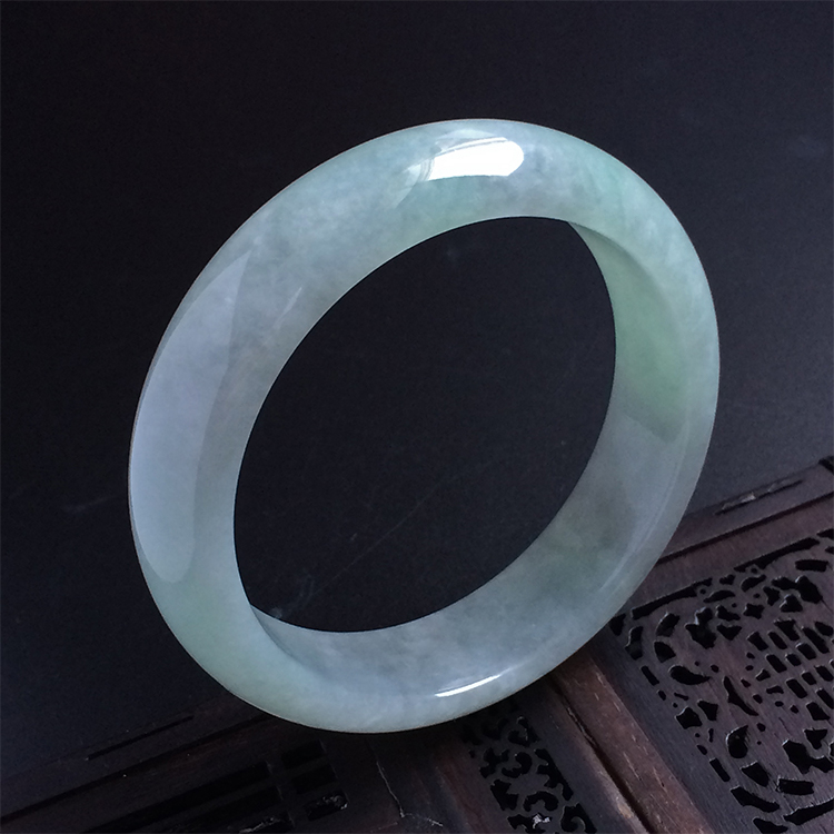 （超值推荐）糯冰种晴水手镯（59mm）
