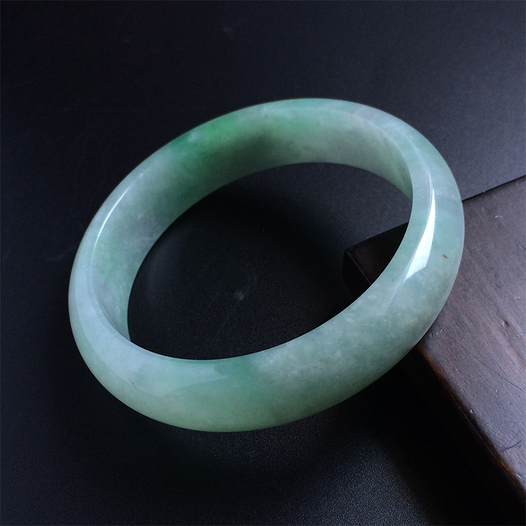 （超值推荐）糯冰种晴水飘翠手镯（60mm）