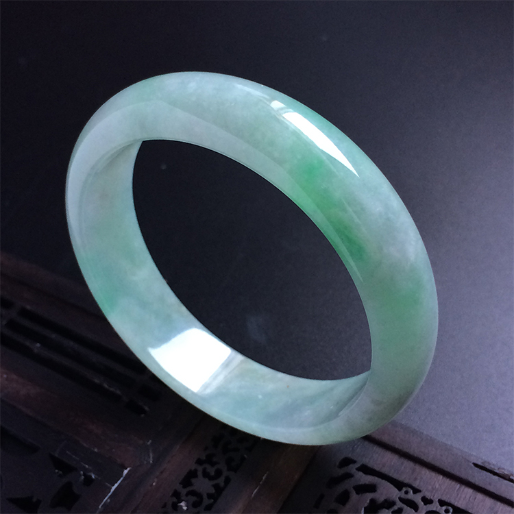 （超值推荐）糯冰种晴水飘翠手镯（60mm）