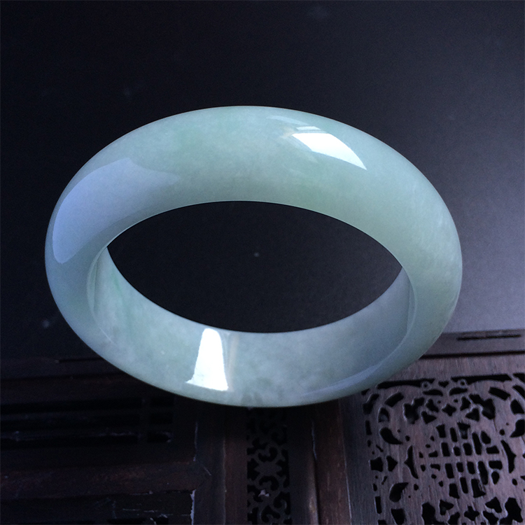 糯冰种晴水手镯（57mm）