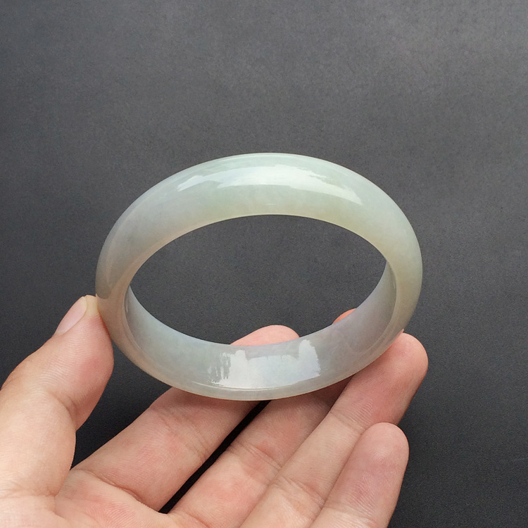 糯冰种淡晴水手镯(60.3mm)