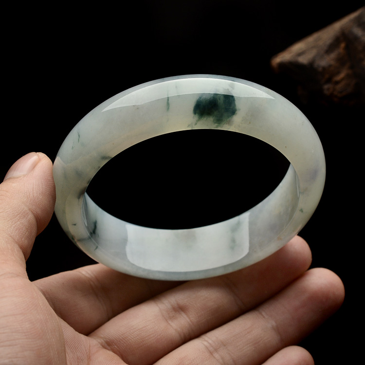 (超值推荐)糯冰种飘花带黄翡手镯(58.3mm)