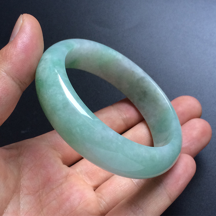 糯冰种飘翠手镯（60.1mm）