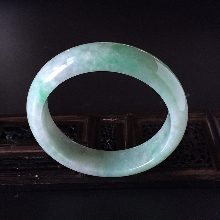 糯冰种飘翠手镯（60.1mm）