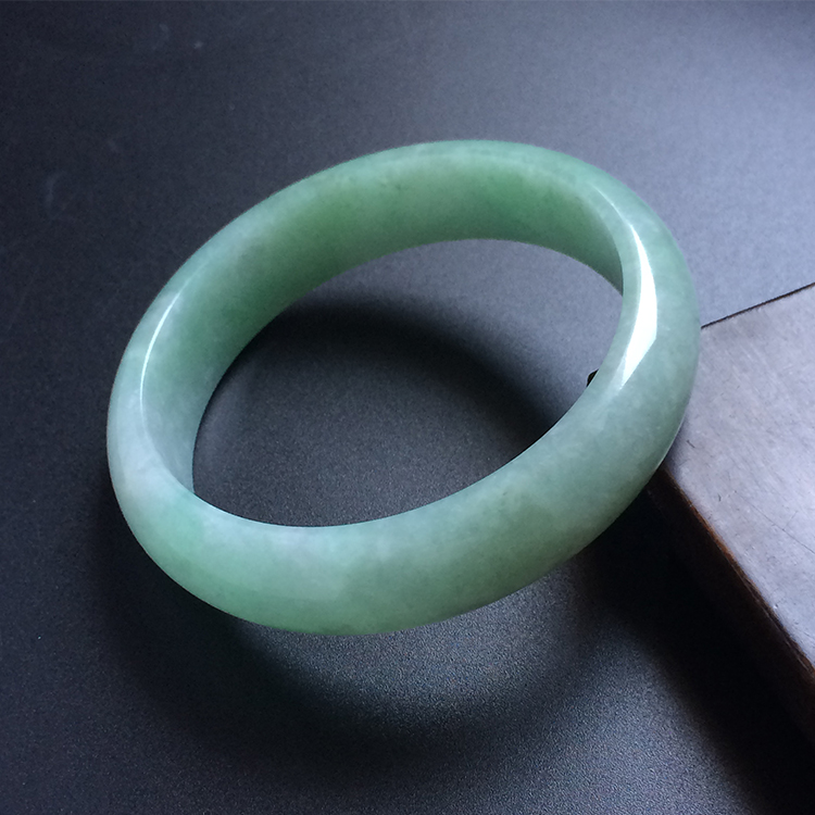 糯冰种飘翠手镯（59mm）