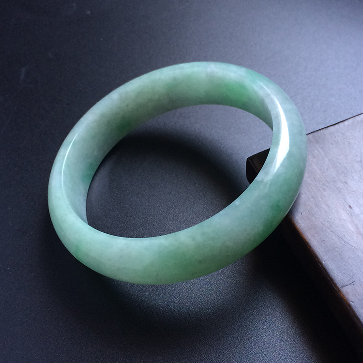 糯冰种飘翠手镯（59mm）