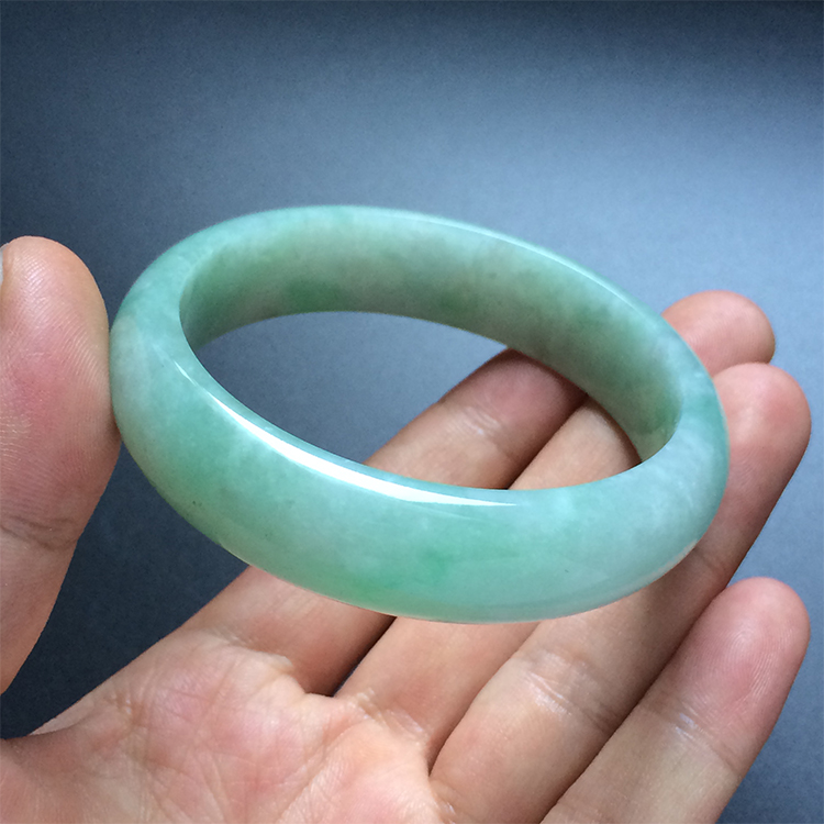 糯冰种飘翠手镯（59mm）