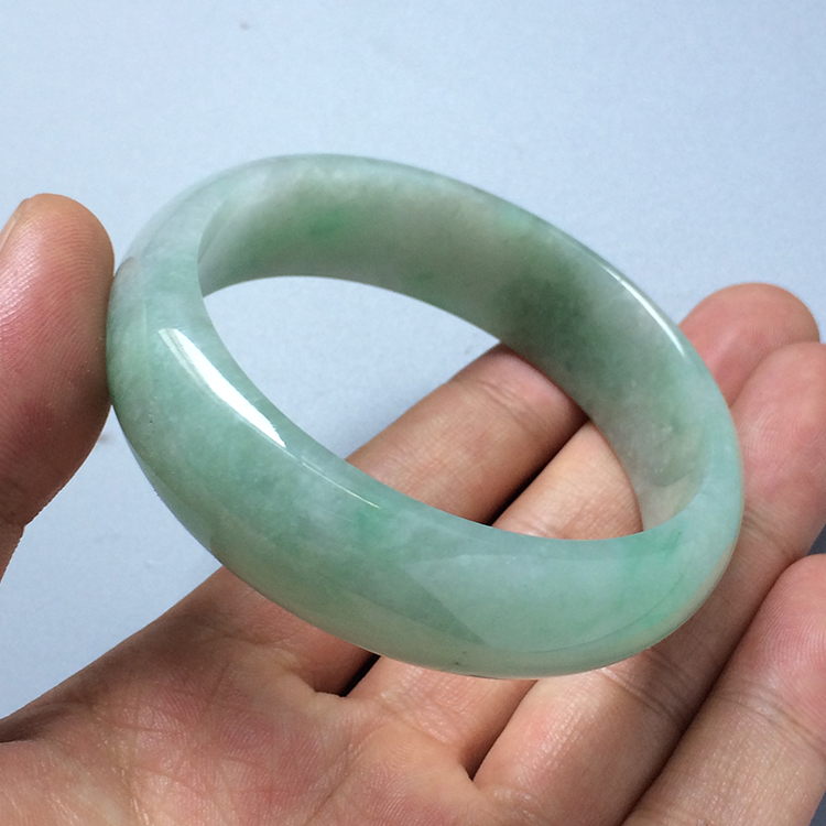 （超值推荐）糯冰种飘翠手镯（57mm）
