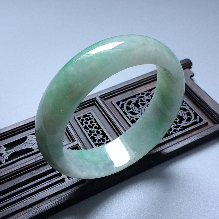 糯冰种飘翠手镯（59mm）