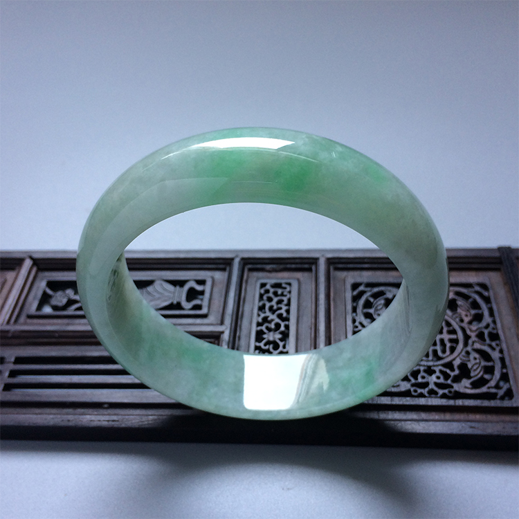 糯冰种飘翠手镯（59mm）