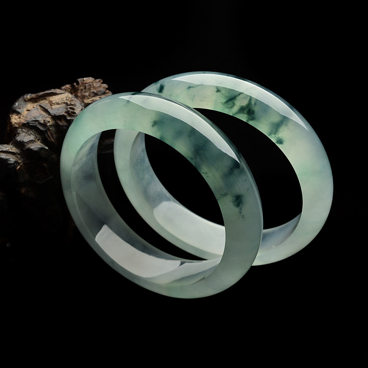 (超值推荐)冰种飘花手镯(59.1mm-60.2mm一对)