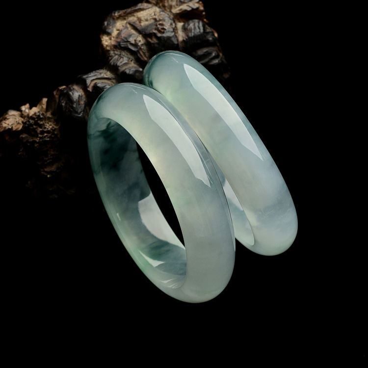 (超值推荐)冰种飘花手镯(59.1mm-60.2mm一对)
