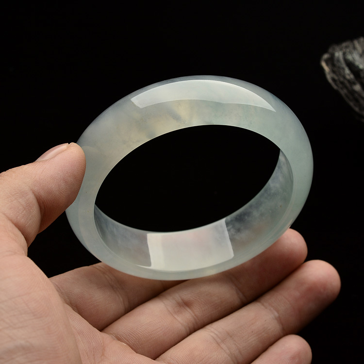 (超值推荐)冰种晴水手镯(57.1mm)