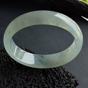 冰种晴水贵妃手镯(50.3mm-56.6mm)