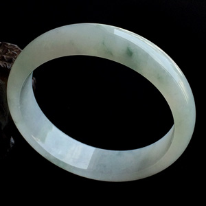 (超值推荐)糯冰种飘花手镯(62.8mm)