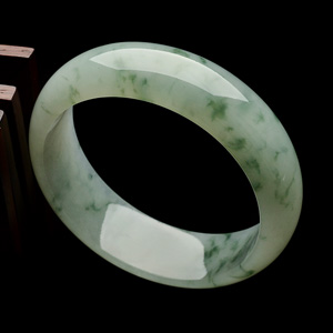 (超值推荐)糯冰种飘花手镯(59.6mm)