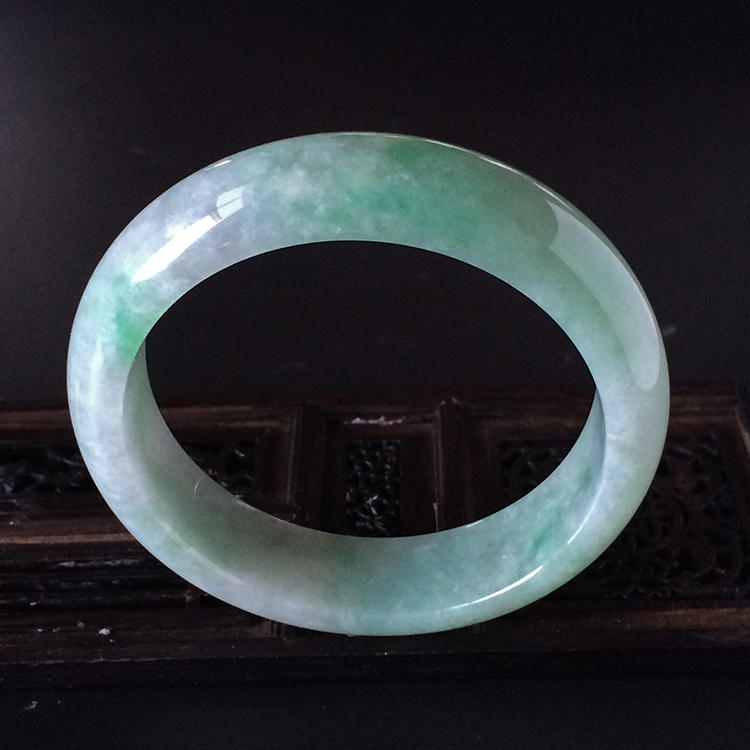 糯冰种飘翠手镯（60.1mm）