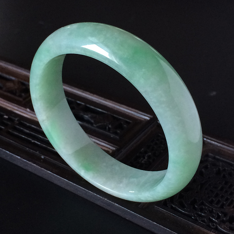 糯冰种飘翠手镯（59mm）