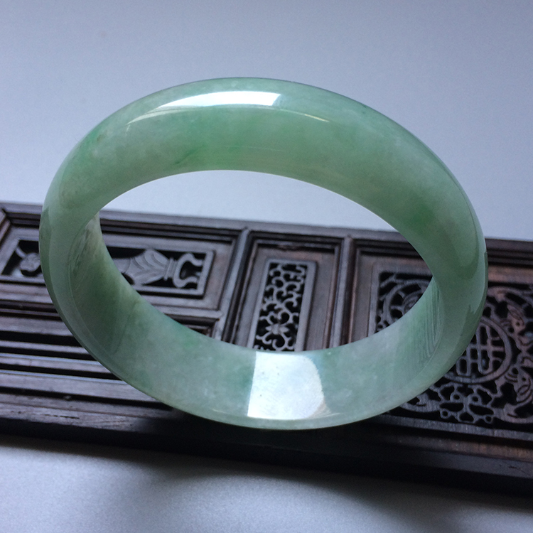 （超值推荐）糯冰种飘翠手镯（57mm）