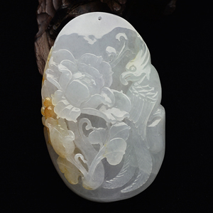 糯冰种淡晴水略带黄翡花开富贵