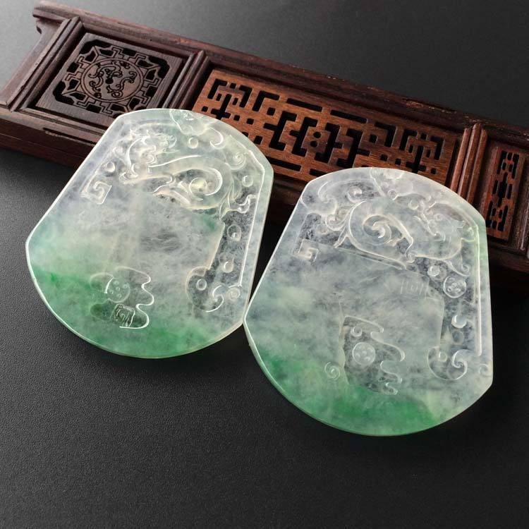 (超值推荐)冰种飘翠龙牌挂件(一对)