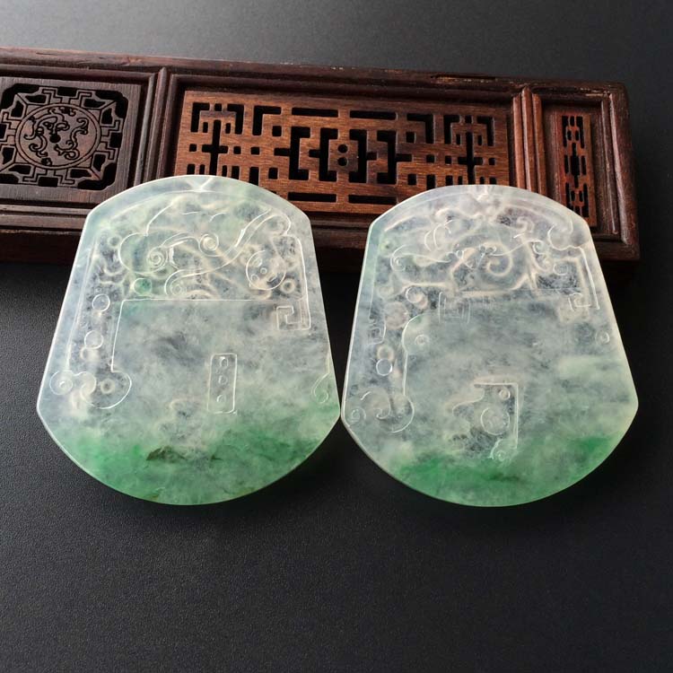 (超值推荐)冰种飘翠龙牌挂件(一对)
