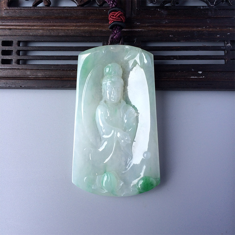 糯冰种晴水飘翠观音挂件