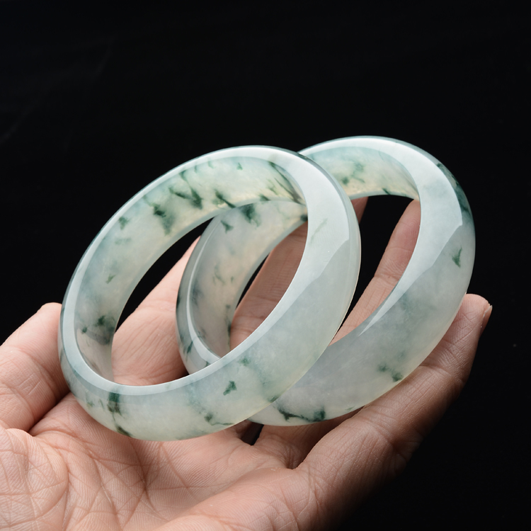 (超值推荐)冰种飘花手镯(一对)(58.8mm/57.3mm)